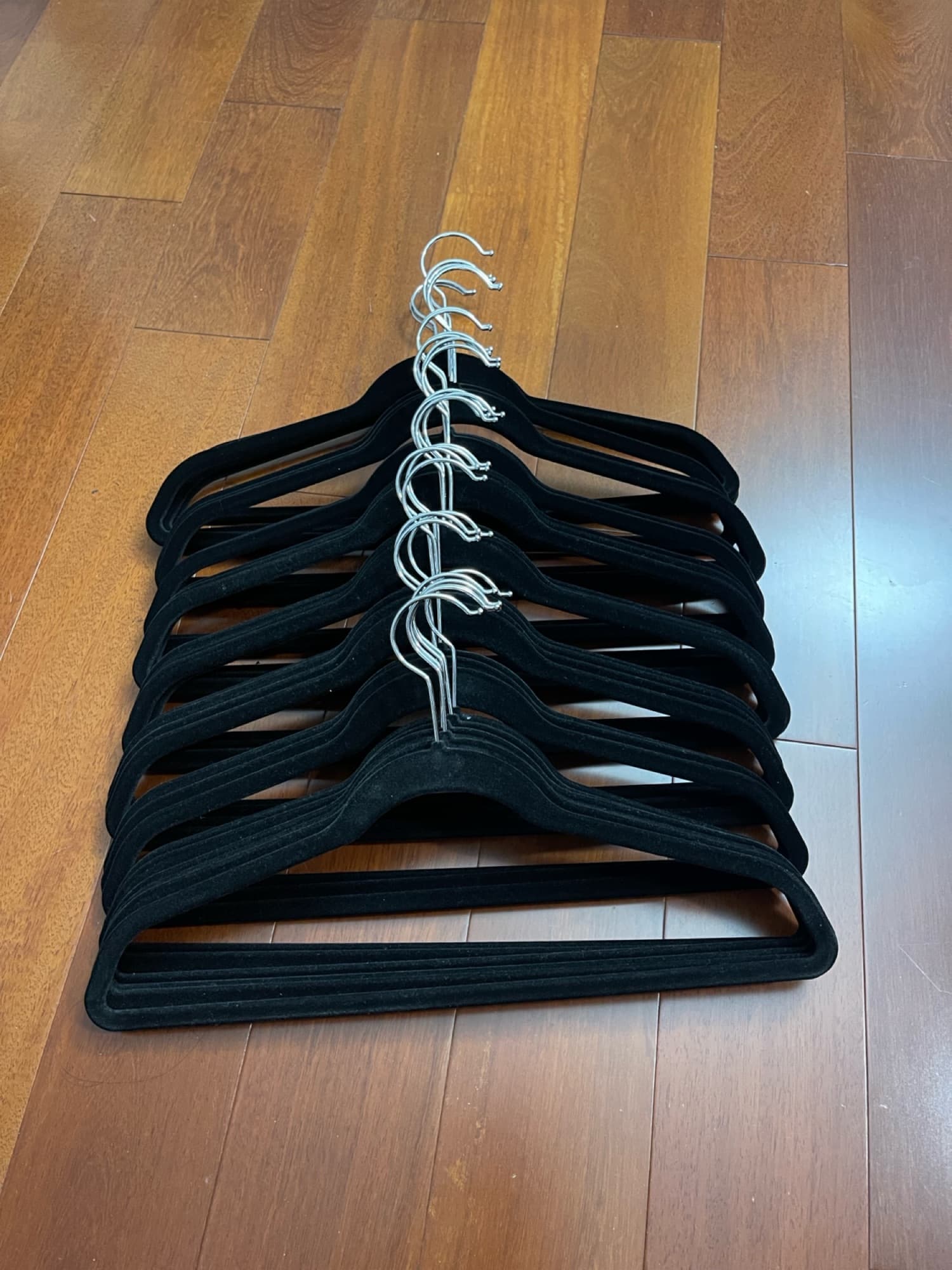 검정 벨벳 옷걸이 (30개) - 1