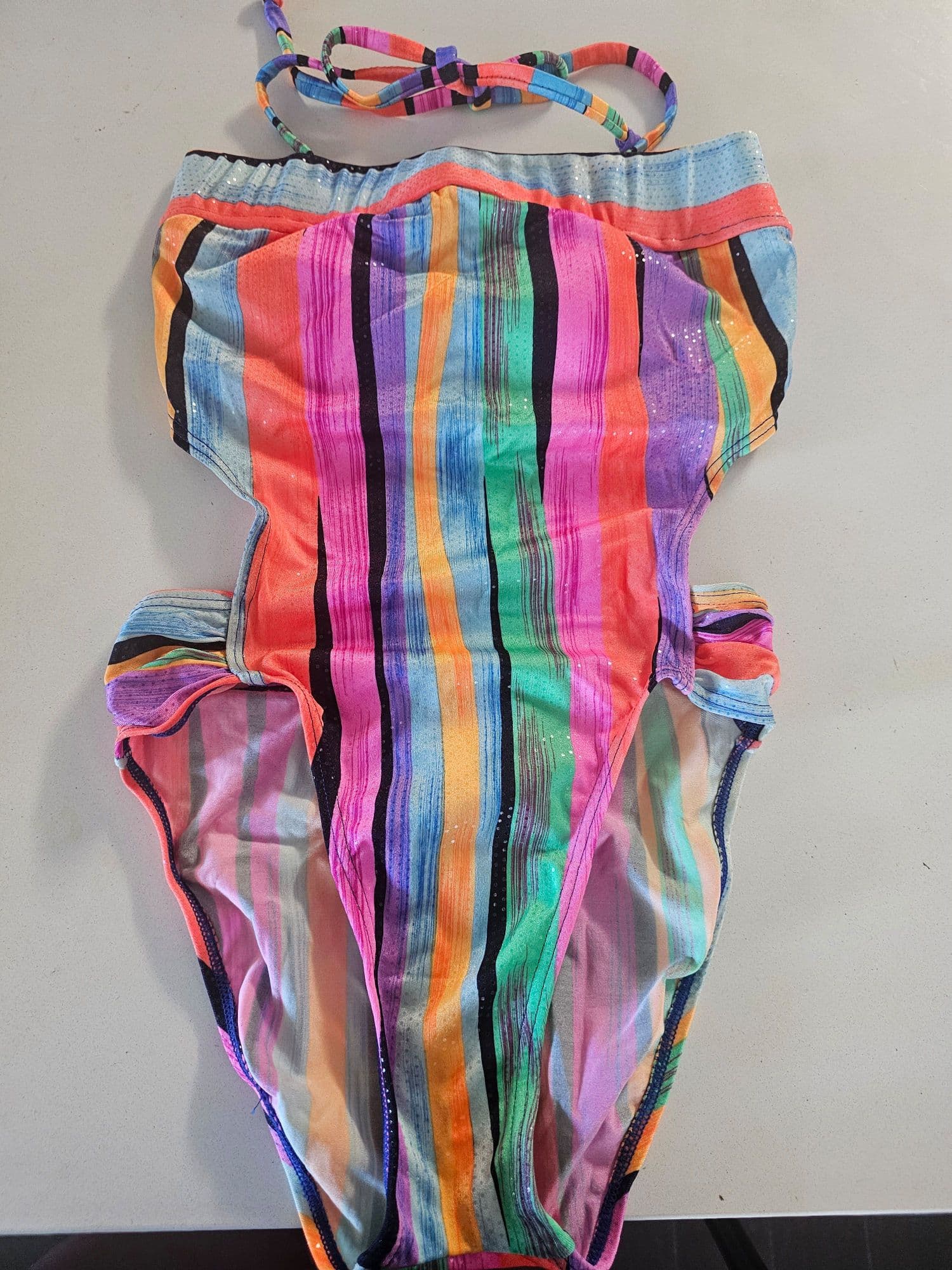 날씬해 보이는 수영복 스판이 너무 탄력잇음. - 1