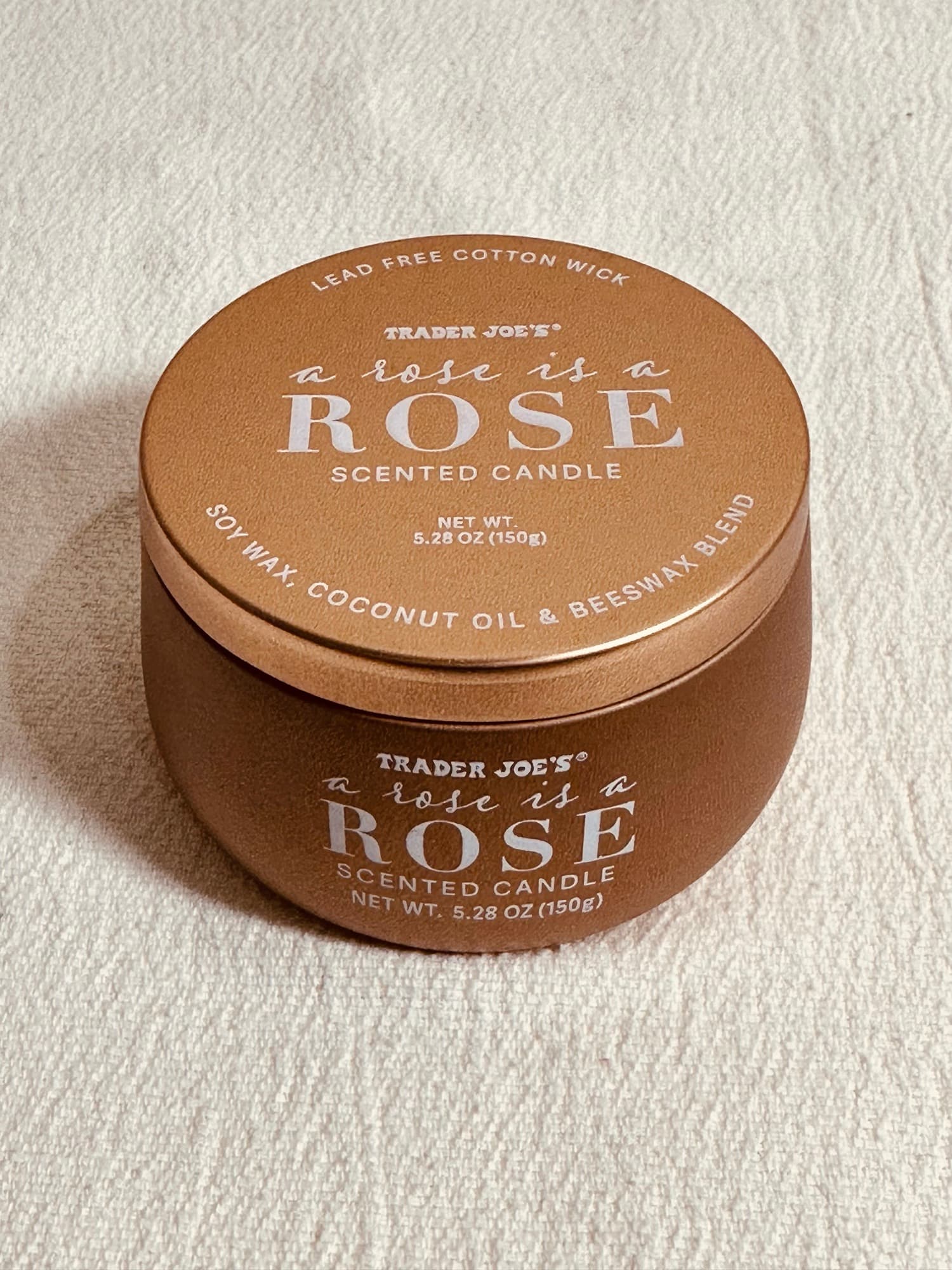 트레이더 조 시즌 한정판 로즈향 캔들 - 1