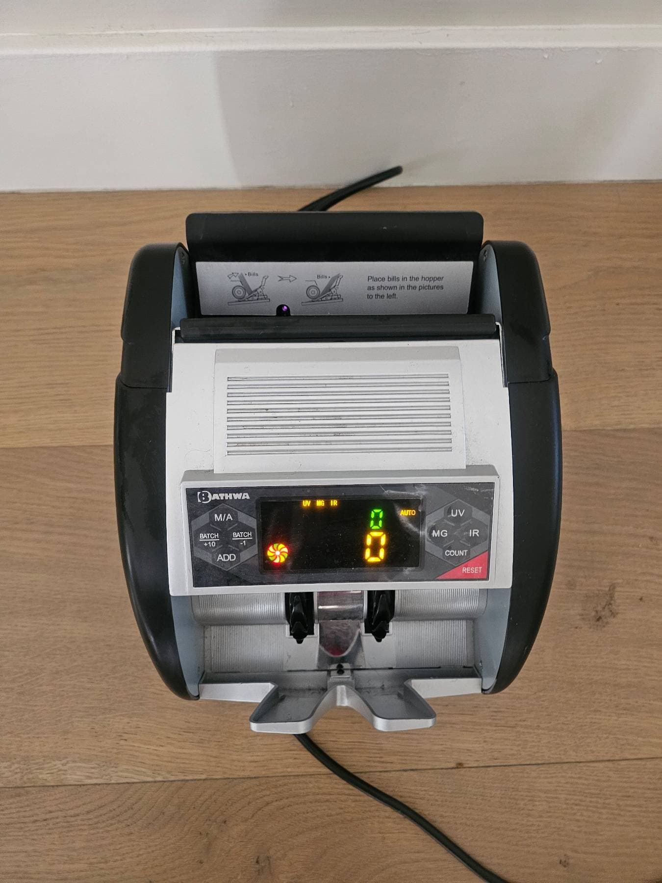 Money counter machine 돈 세는 기계 - 1