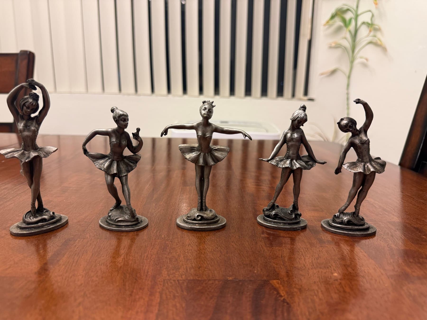 발레리나 밀납인형 - 1