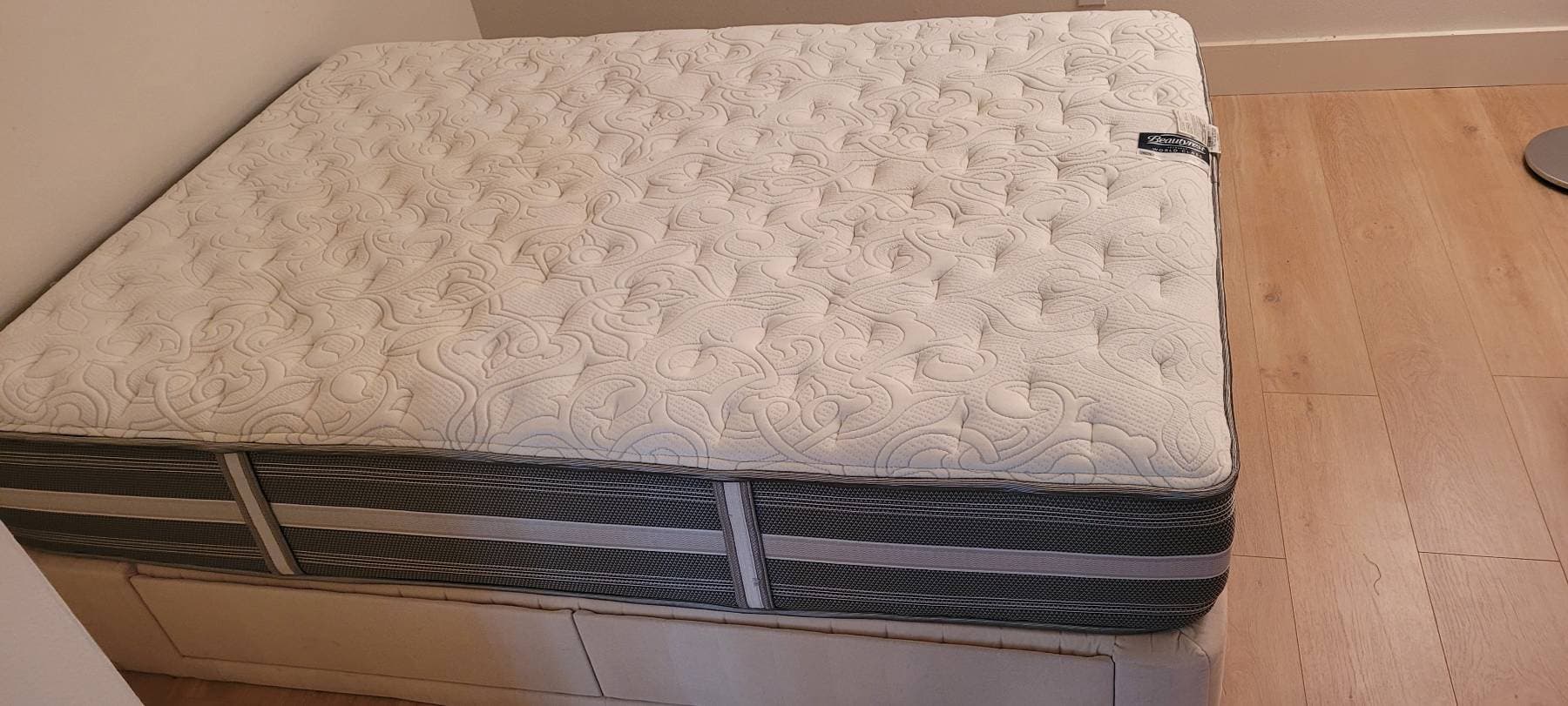 시몬스 메트리스 4 스토리지 서랍프레임 - 1