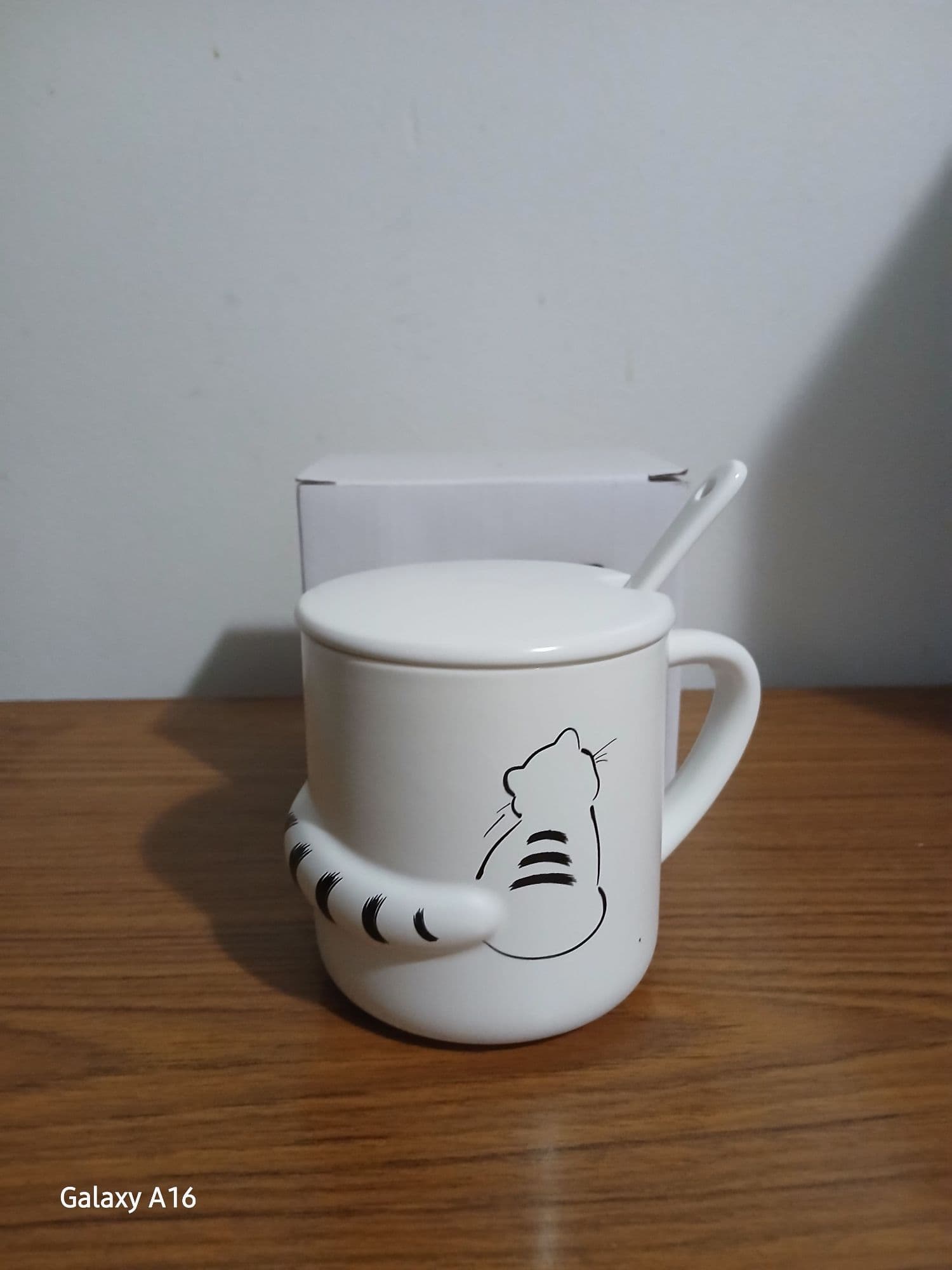 입체 고양이모앵 뚜껑과 스푼있는도자기컵세트 - 1