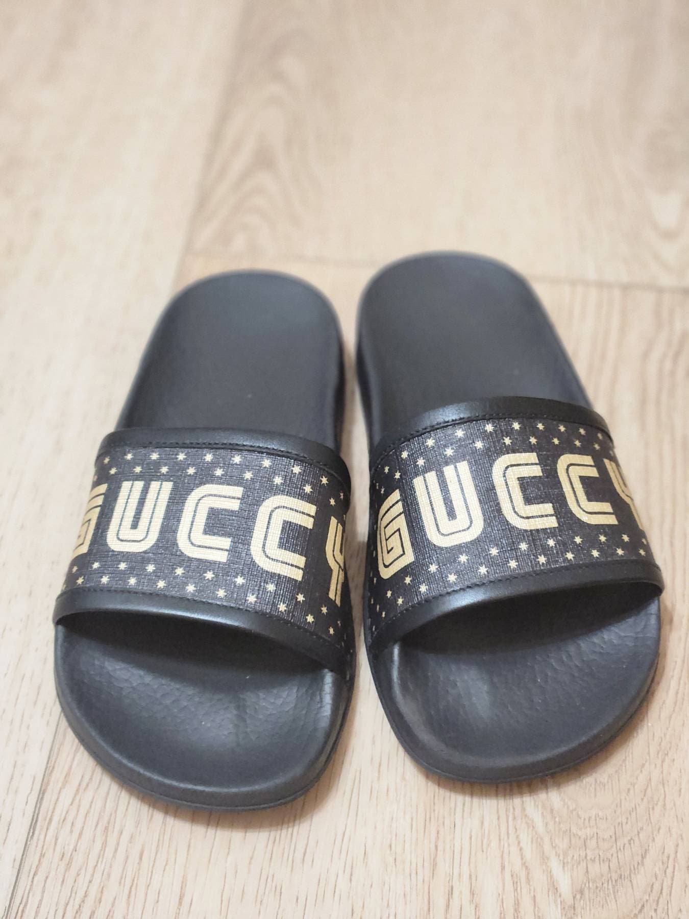 Gucci rubber slide sandals - 1