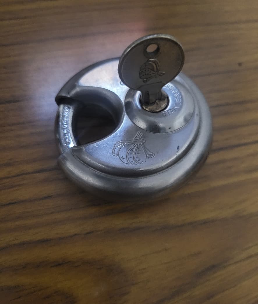 튼튼한창고형자물쇠 - 1