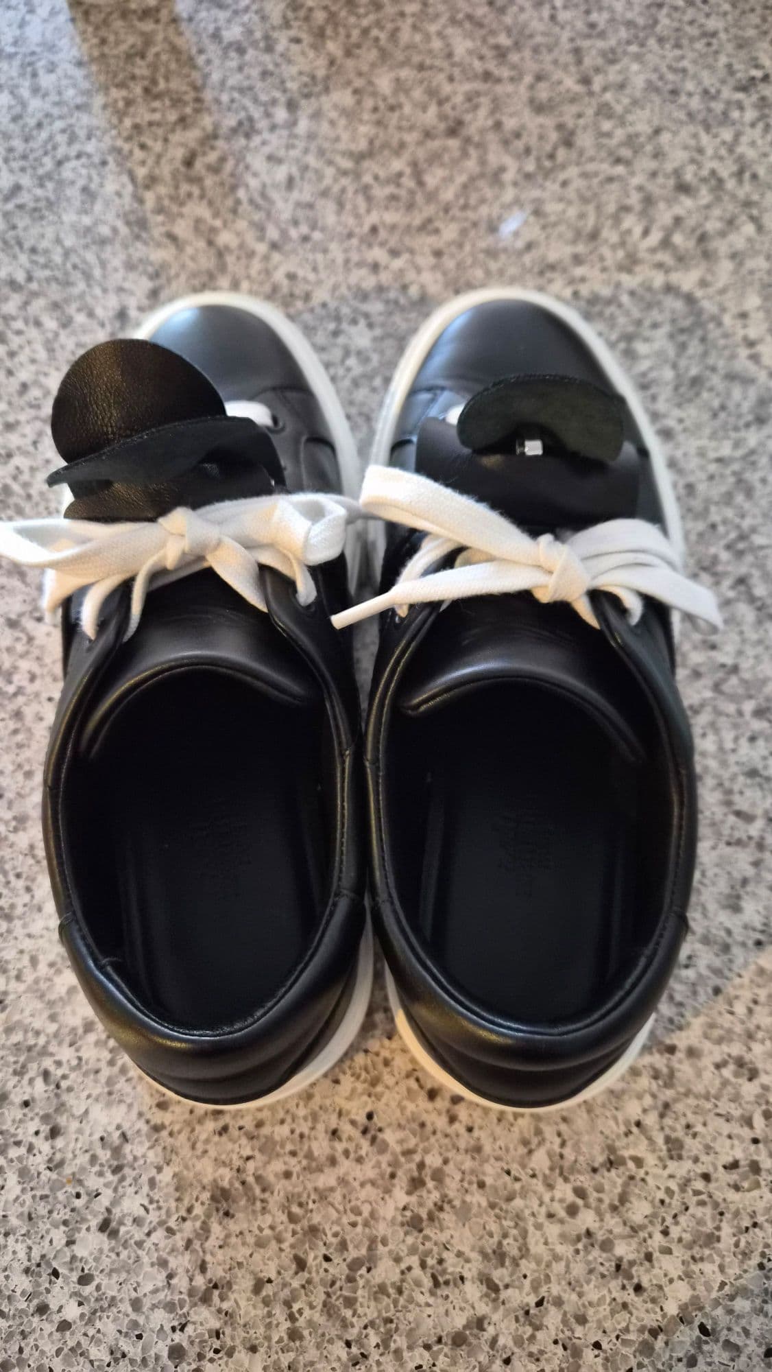 에르메스 스니커즈 - 1