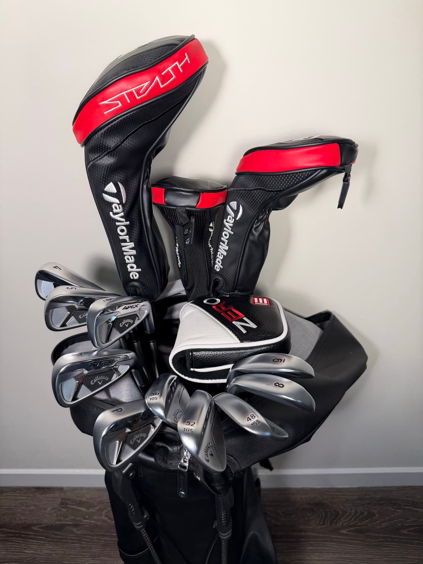 TaylorMade Stealth + Callaway Apex Golf Club Set With Bag - 1