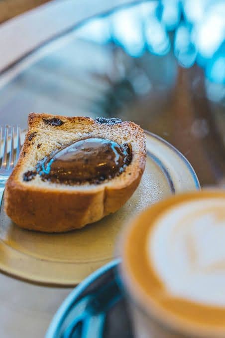 다운타운 베이커리에서 캐셔를 채용합니다