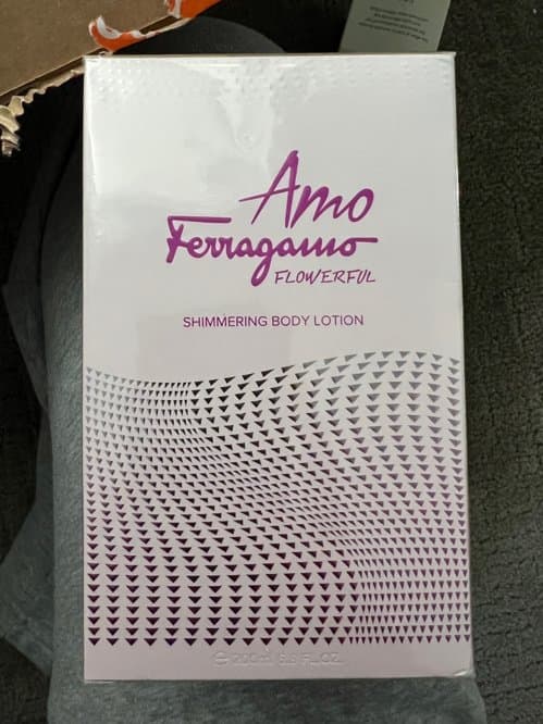 페라가모 여자 바디로션 새거