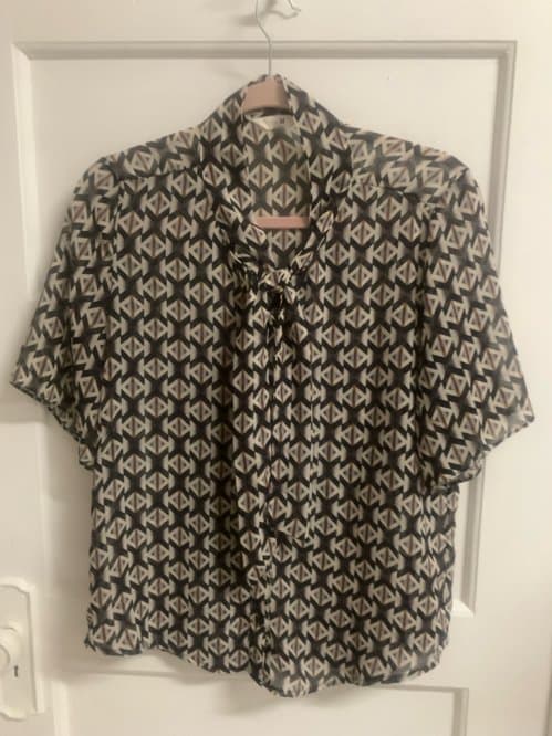 반팔 쉬폰 블라우스