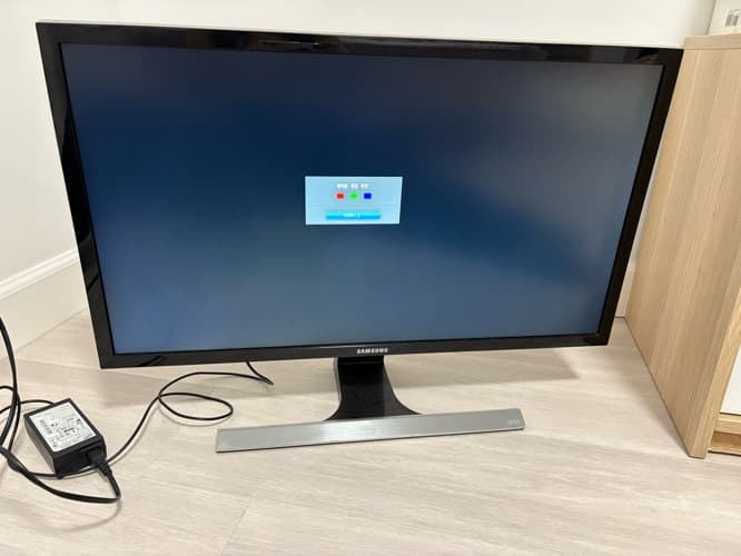 무빙세일 삼성 28인치 4K UHD 모니터