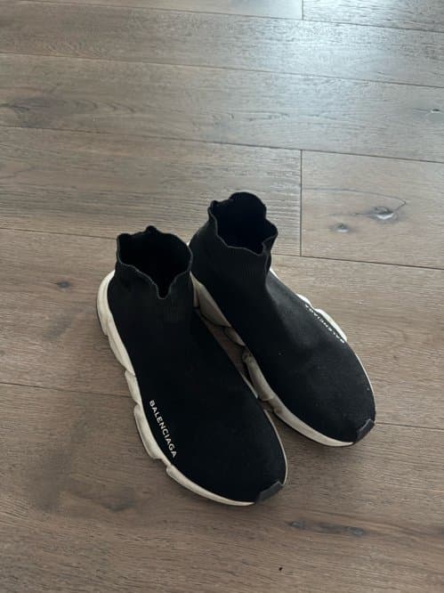 (가격내림)발렌시아가 Balenciaga 여성 스피드러너 사이즈 38 블랙/화이트