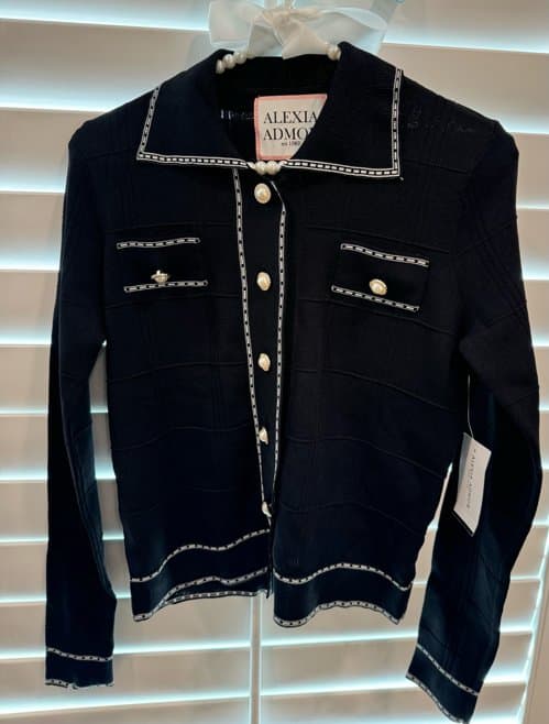 새상품💎알렉시아 애드모어. 블랙 가디건 스몰.