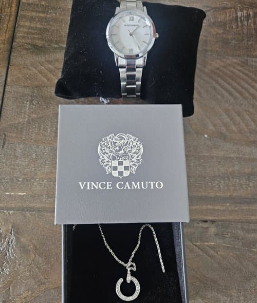 Vince Camuto 시계 목걸이