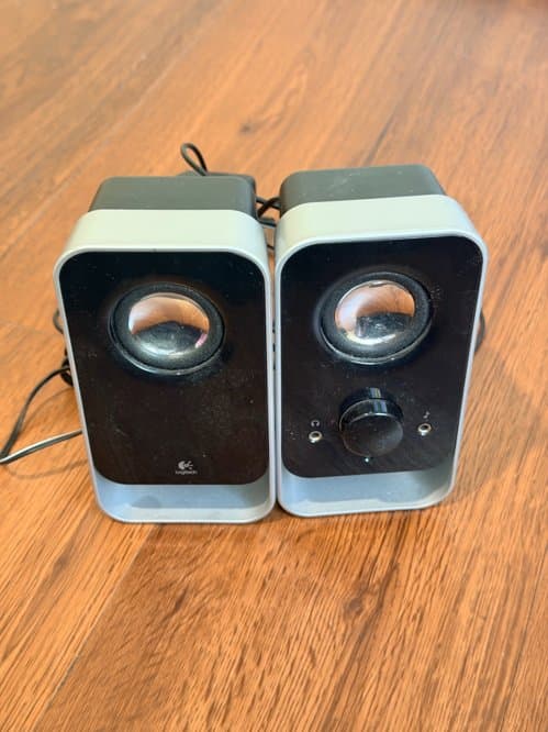 Logitech LS-11 Speaker