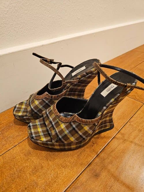 프라다 wedge heels (정품)