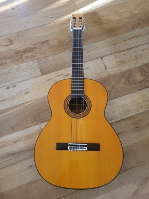 클래식 어쿠스틱 입문 기타