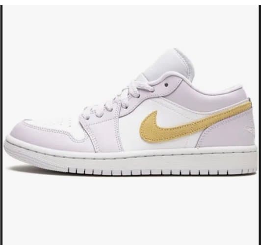 Nike White and Gold Sneakers