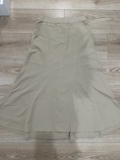 베이지 리넨 스커트