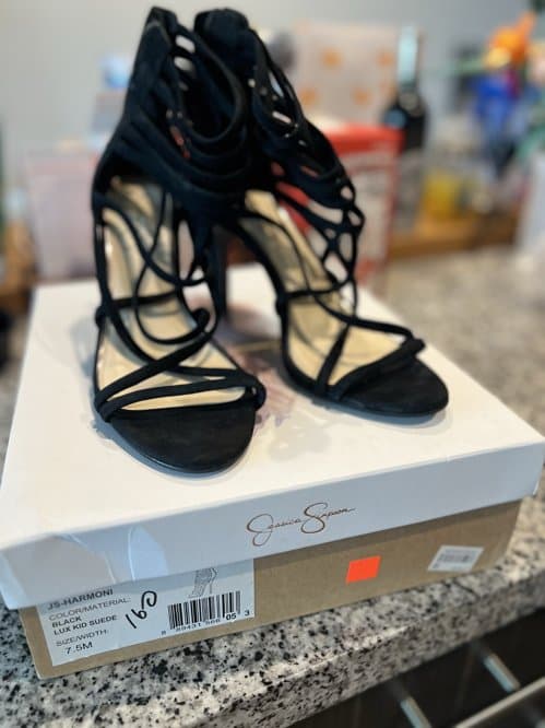 Jessica Simpson 구두 $40