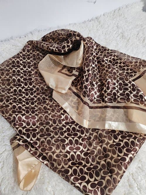 Coach
Silk scarf