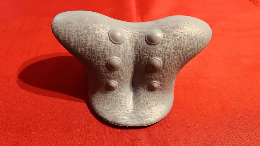 목 스트레칭/경추 마사지기 (Neck Cloud)