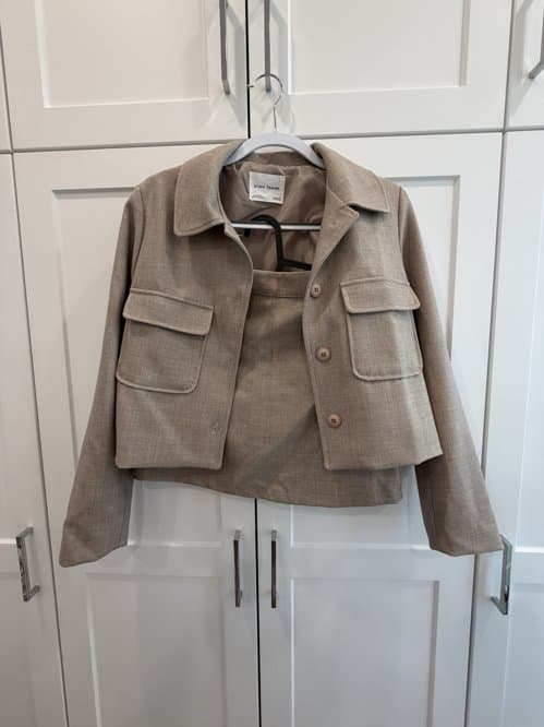 옷장정리 - 투피스 (크롭 자켓 + 미니 스커트)