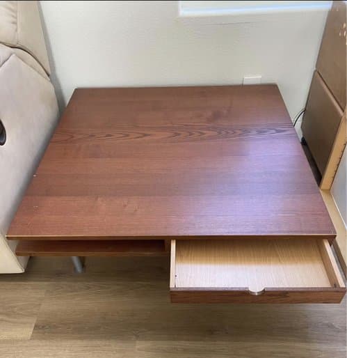 IKEA 커피테이블 (서랍 + 수납공간)