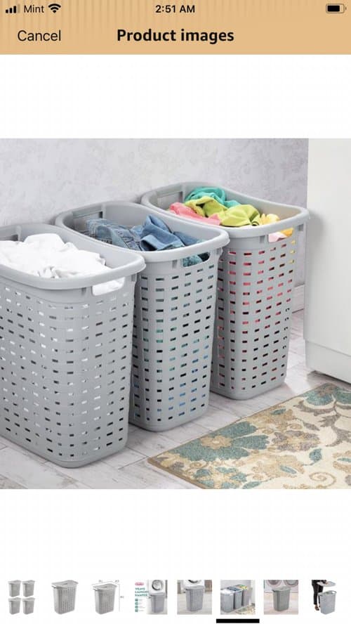 빨래 바구니와 옷걸이 30개