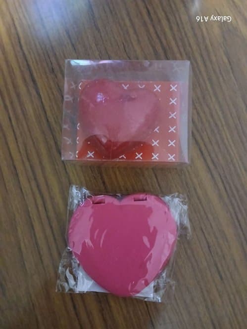 휴대용 미니거울과 하트이모양 초