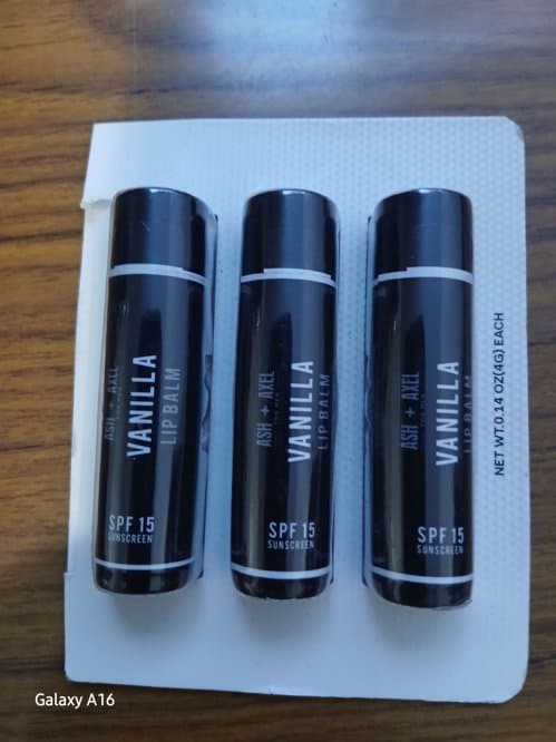 바닐라 립밤  3개