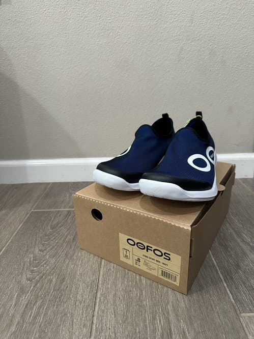 <새상품> OOFOS 00mg Sport (사이즈 8)