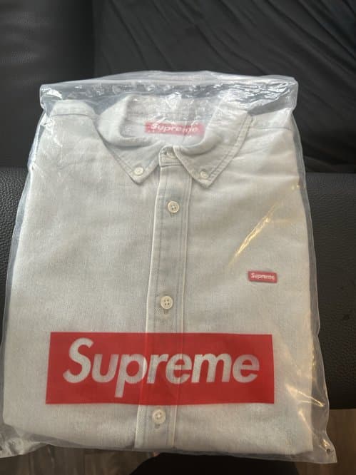 새상품) 정품 M,L 슈프림 스몰 박스 셔츠 워시드블루 데님 청난방 24ss