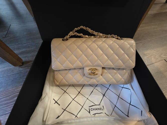 샤넬 클래식 더블플랩 캐비어 베이지 골드