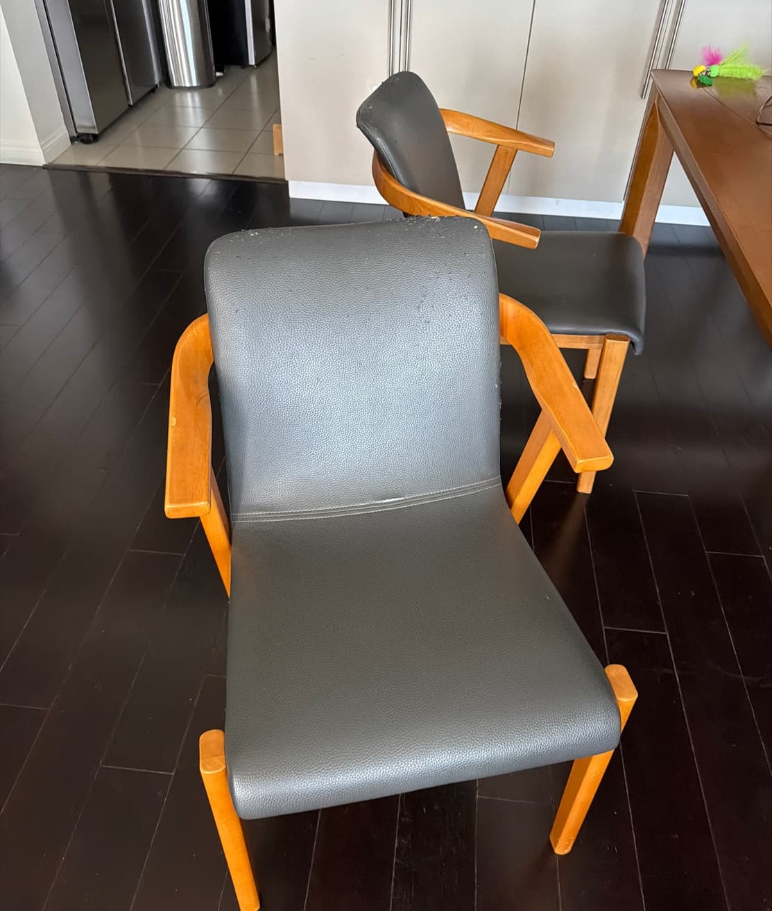 식탁 가죽의자 - 1