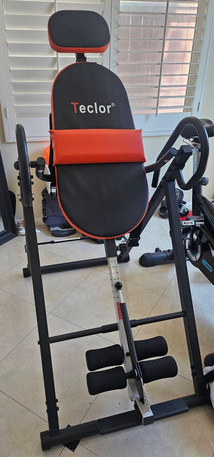 허리 스트레칭 / 디스크 관리 운동기구 2종 세트 - 거꾸리 + 트랙션 테이블 - 1