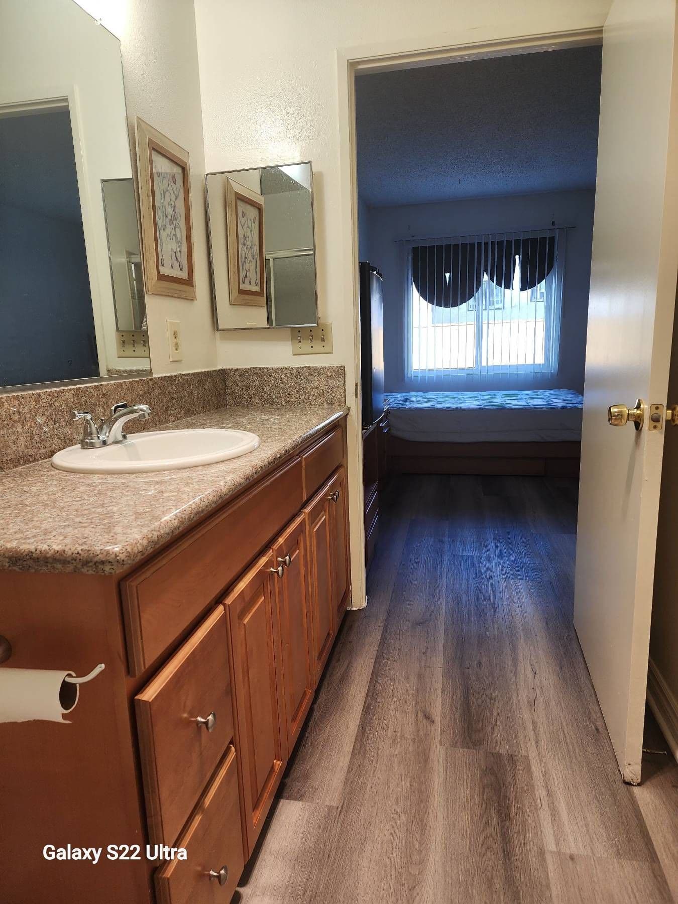 room - East Hollywood, Los Angeles