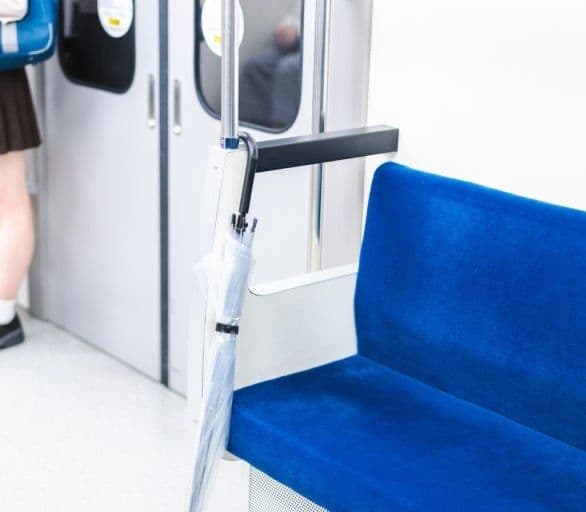 쟈철에 누가 노트북 두고내렸다!!!